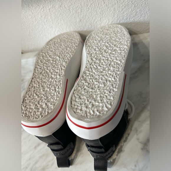 See by Chloé Aryana trainers
Black high-top suede sneakers - Picture 9 of 10